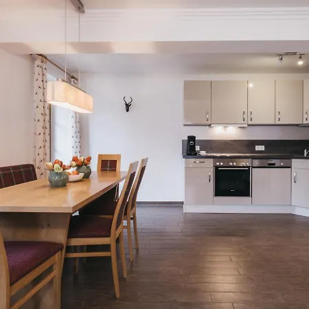 Apartment Kristall *